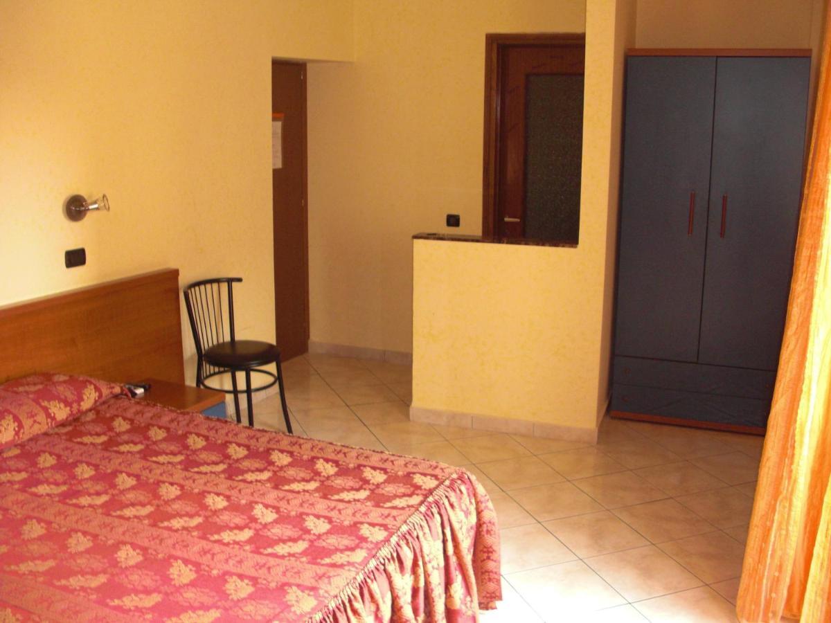 Hotel Legnano Kültér fotó